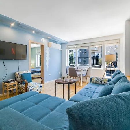 아파트 Charming Downtown With Unique Terrace